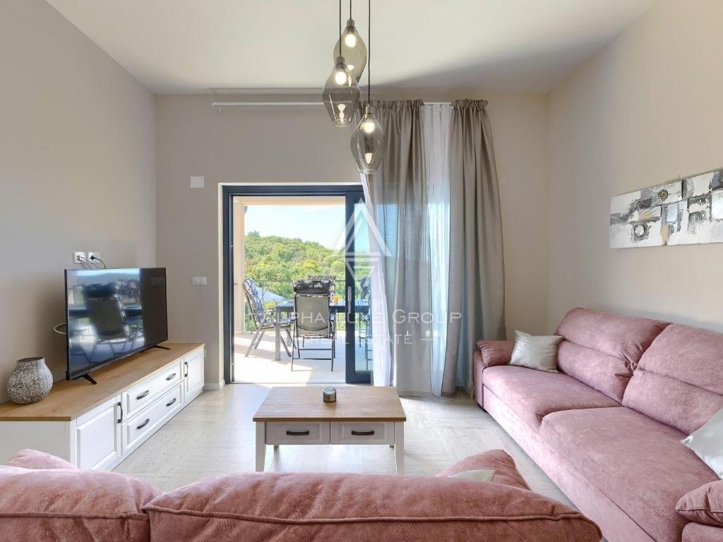 Istria, Novigrad – Splendida villa con vista panoramica sul mare in vendita