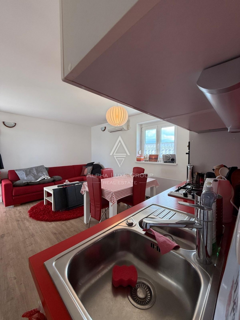 Istria, Valica, Due appartamenti con vista mare e ampia terrazza