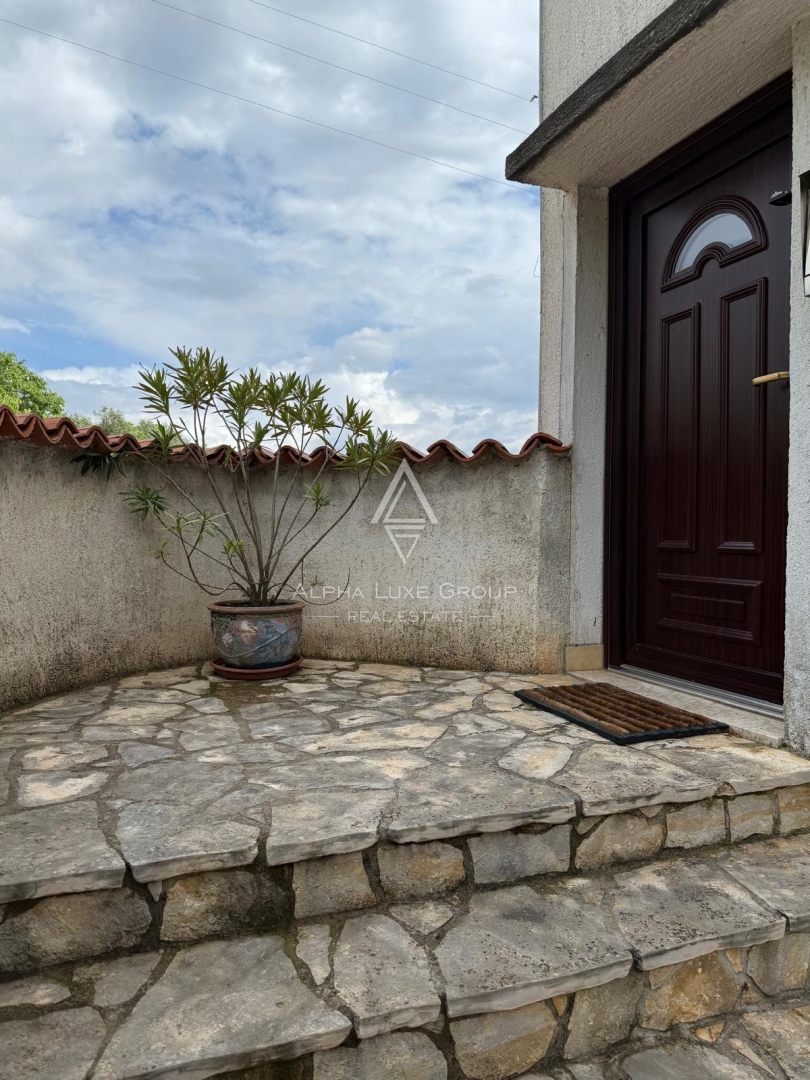 Istria, Valica, Due appartamenti con vista mare e ampia terrazza