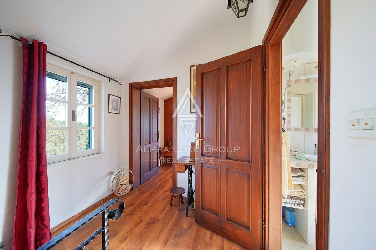 Istria, Žminj, Casa in pietra ristrutturata in un villaggio pittoresco