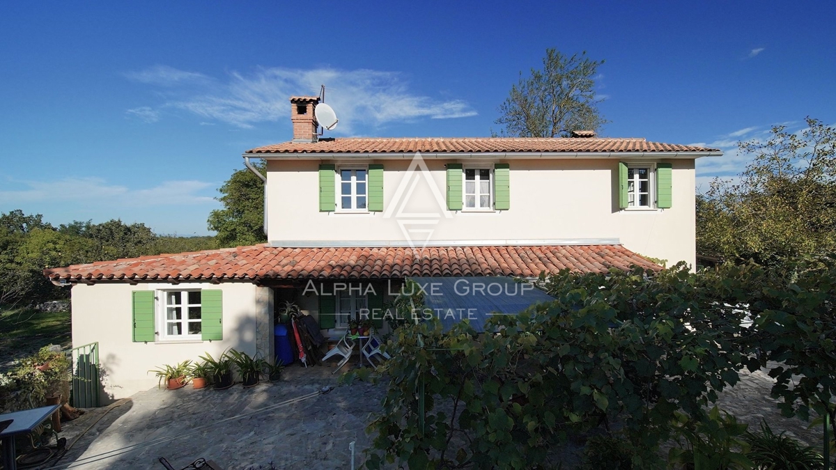 Istria, Žminj, Casa in pietra ristrutturata in un villaggio pittoresco