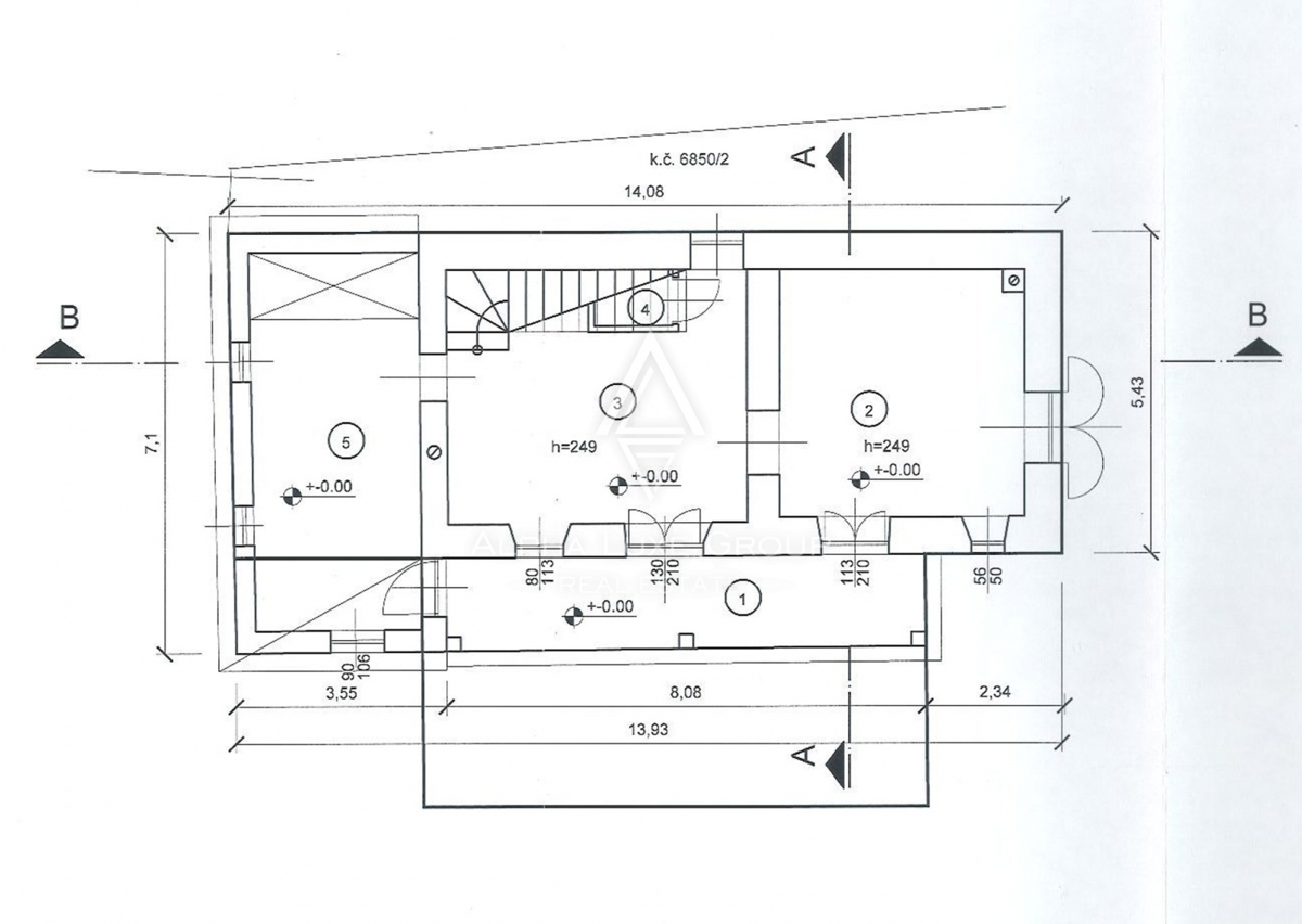 Istria, Žminj, Casa in pietra ristrutturata in un villaggio pittoresco