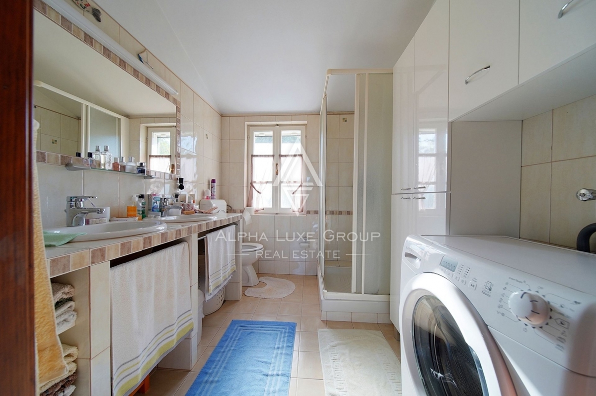 Istria, Žminj, Casa in pietra ristrutturata in un villaggio pittoresco