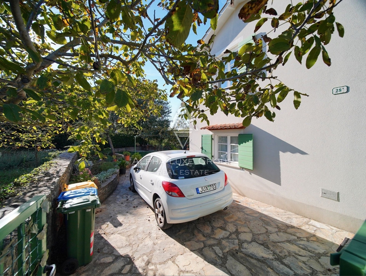 Istria, Žminj, Casa in pietra ristrutturata in un villaggio pittoresco