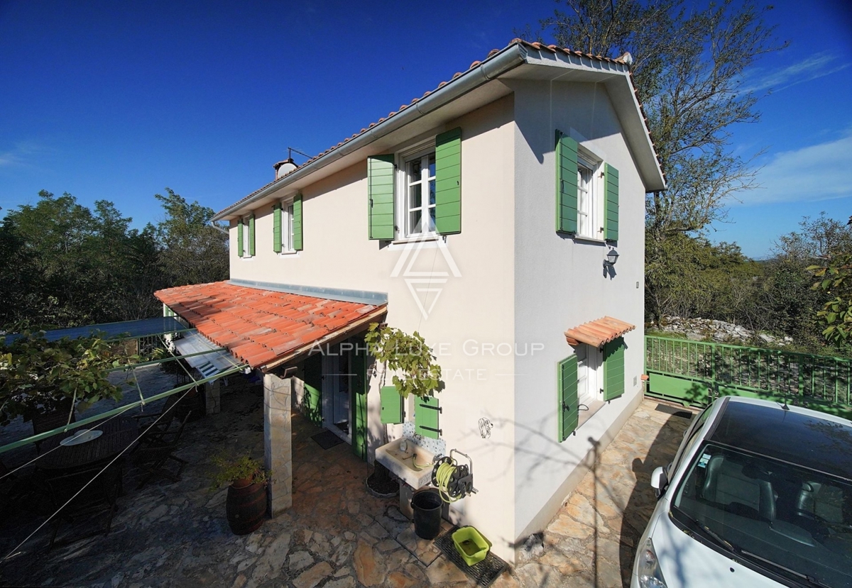 Istria, Žminj, Casa in pietra ristrutturata in un villaggio pittoresco