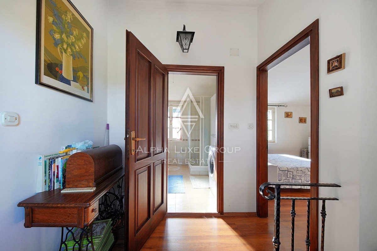 Istria, Žminj, Casa in pietra ristrutturata in un villaggio pittoresco