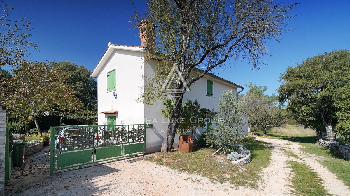 Istria, Žminj, Casa in pietra ristrutturata in un villaggio pittoresco