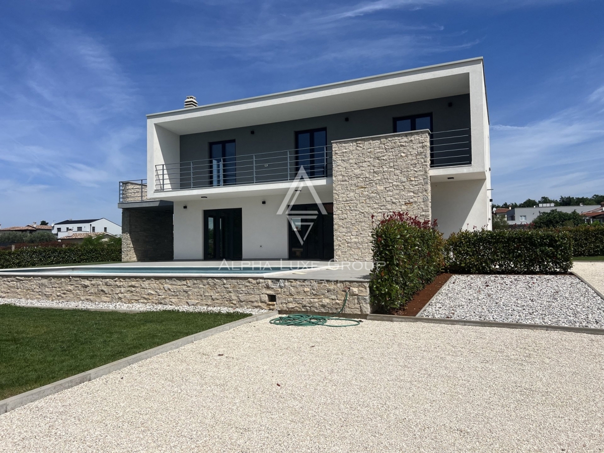 Poreč, Istria: Villa di nuova costruzione vicino alla città e alla costa