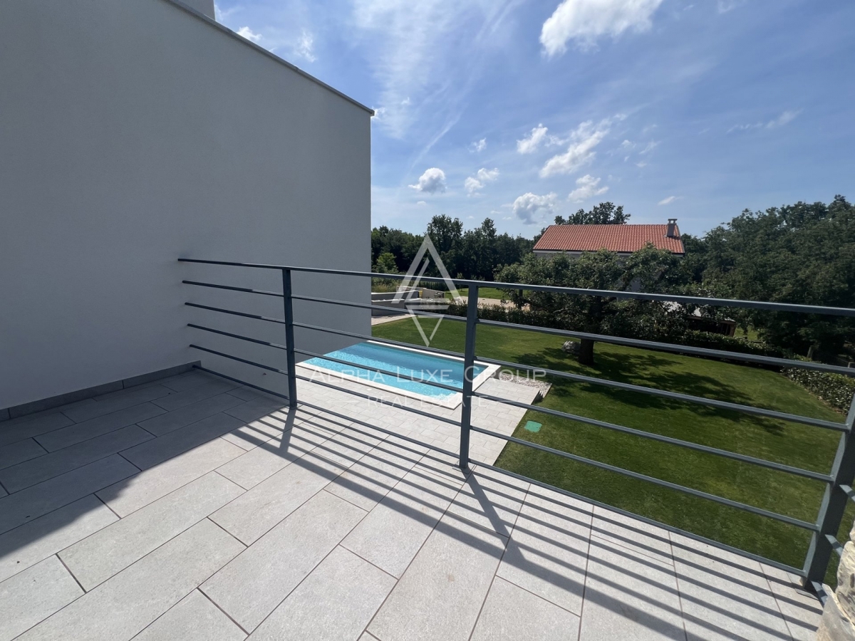 Poreč, Istria: Villa di nuova costruzione vicino alla città e alla costa