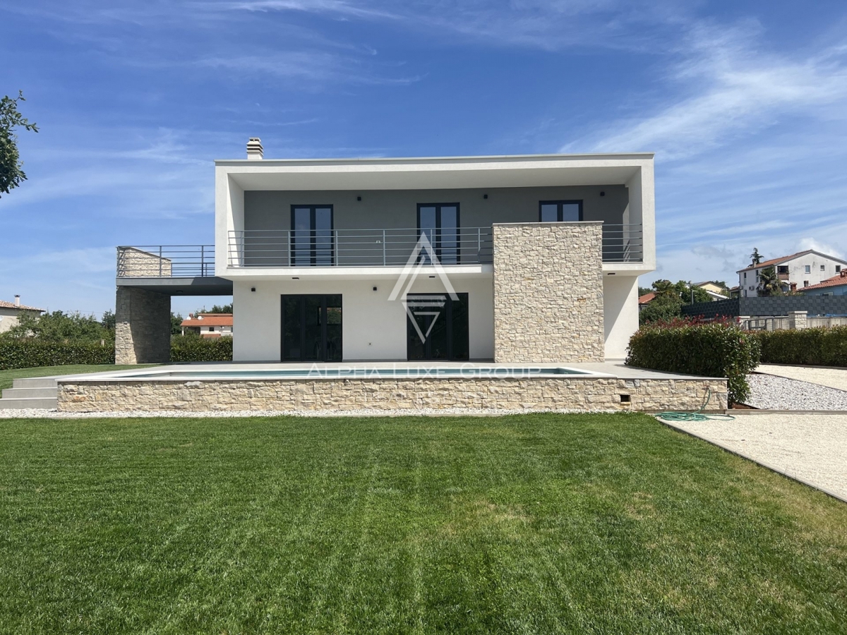 Poreč, Istria: Villa di nuova costruzione vicino alla città e alla costa