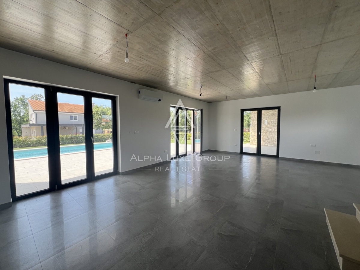 Poreč, Istria: Villa di nuova costruzione vicino alla città e alla costa
