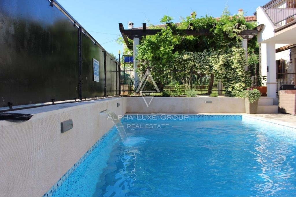 Momjan, Istria - Storica casa di pietra con piscina