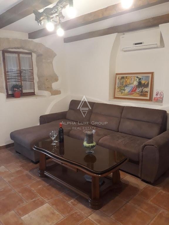 Momjan, Istria - Storica casa di pietra con piscina