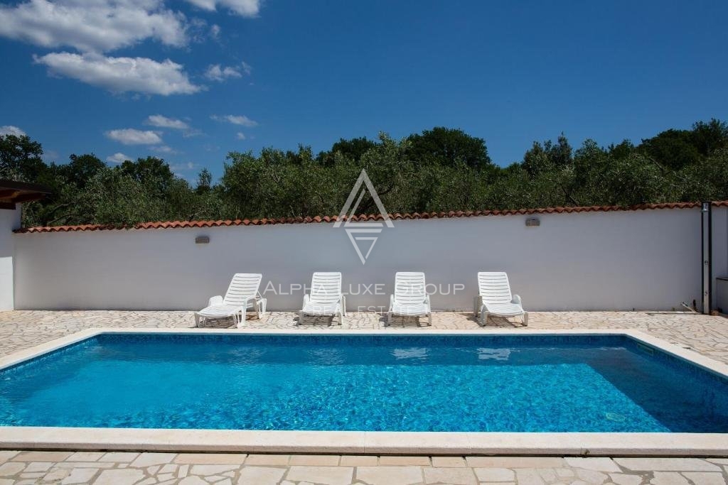 Pomer, Istria: Splendida casa vicino al mare in vendita