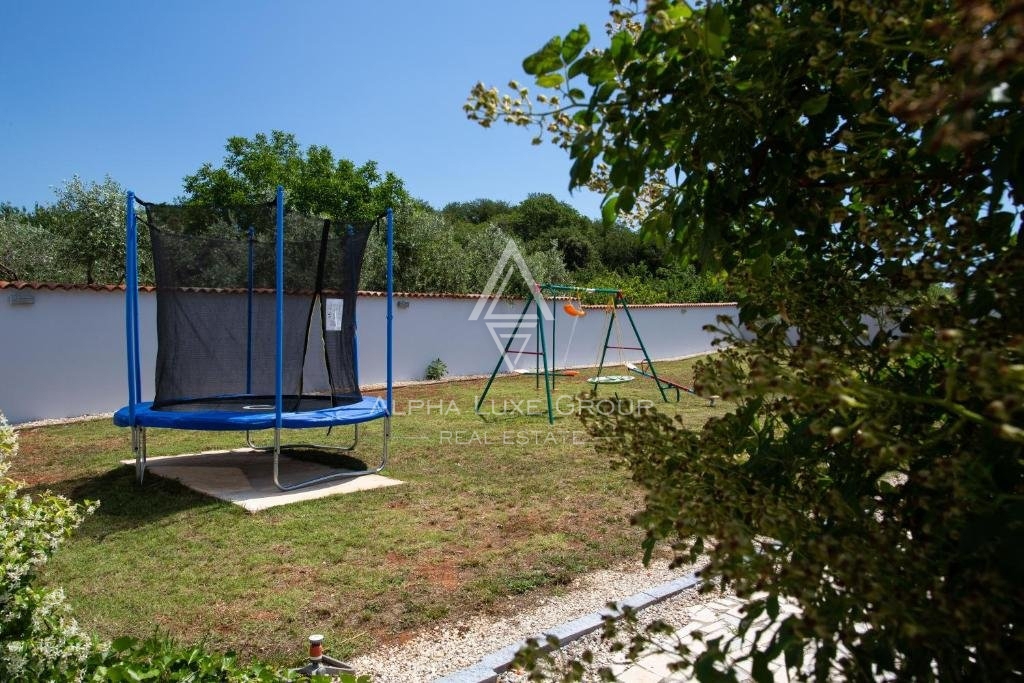 Pomer, Istria: Splendida casa vicino al mare in vendita