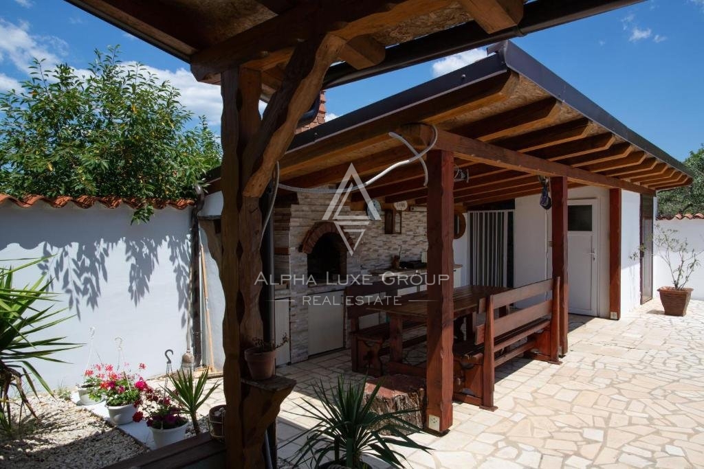 Pomer, Istria: Splendida casa vicino al mare in vendita