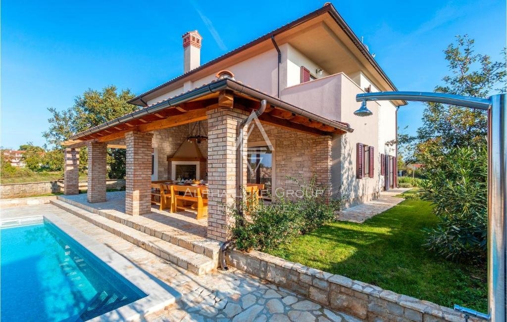 Bella villa con piscina in una posizione tranquilla, Istria, Bale
