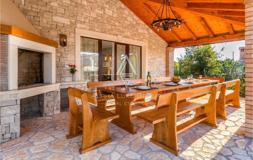 Bella villa con piscina in una posizione tranquilla, Istria, Bale