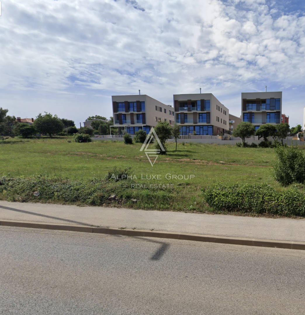 Rovinj, Istria: Moderno duplex con giardino e garage