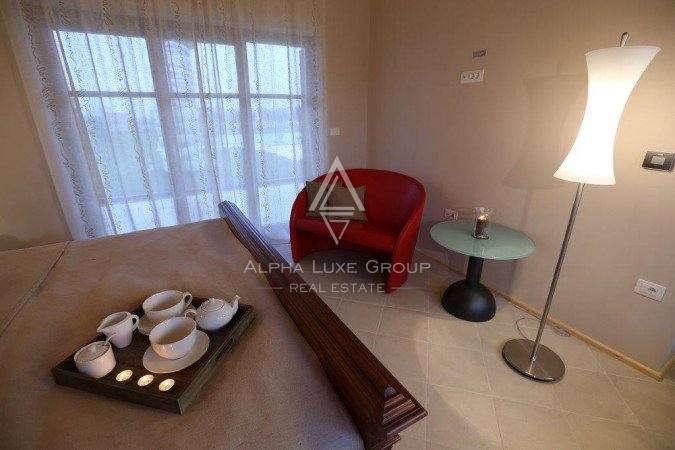 Istria, Svetvinčenat: Stupenda villa con ampio giardino