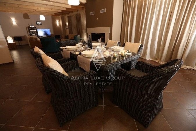 Istria, Svetvinčenat: Stupenda villa con ampio giardino