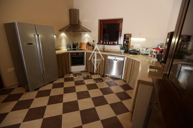 Istria, Svetvinčenat: Stupenda villa con ampio giardino