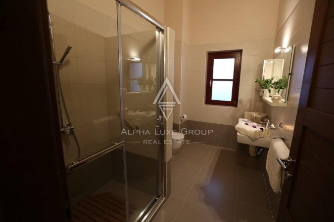 Istria, Svetvinčenat: Stupenda villa con ampio giardino