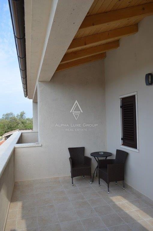 Istria, Svetvinčenat: Stupenda villa con ampio giardino