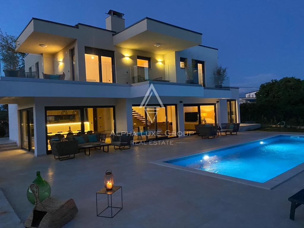 Bella villa con piscina in un ampio giardino, Parenzo, ISTRIA