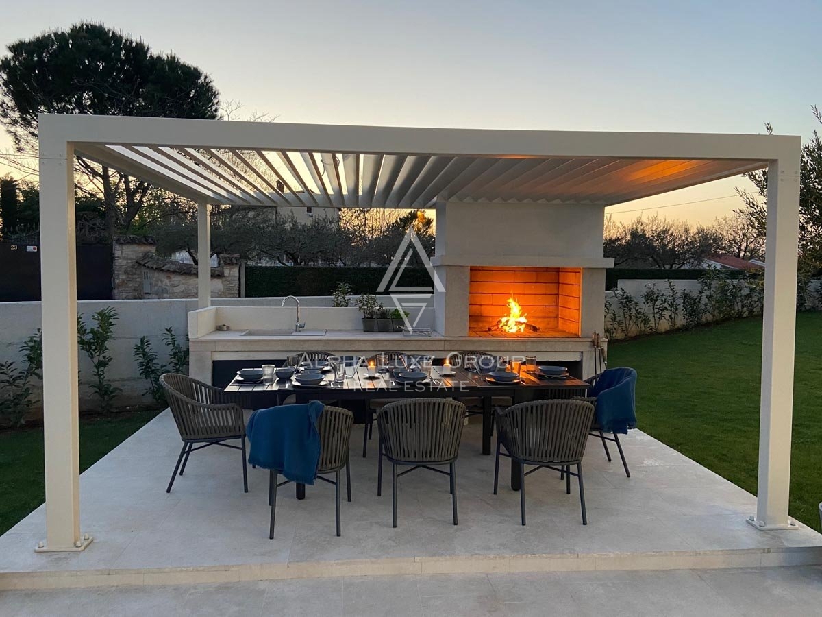 Bella villa con piscina in un ampio giardino, Parenzo, ISTRIA