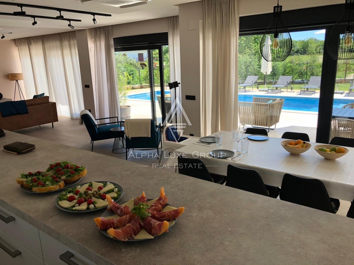 Bella villa con piscina in un ampio giardino, Parenzo, ISTRIA