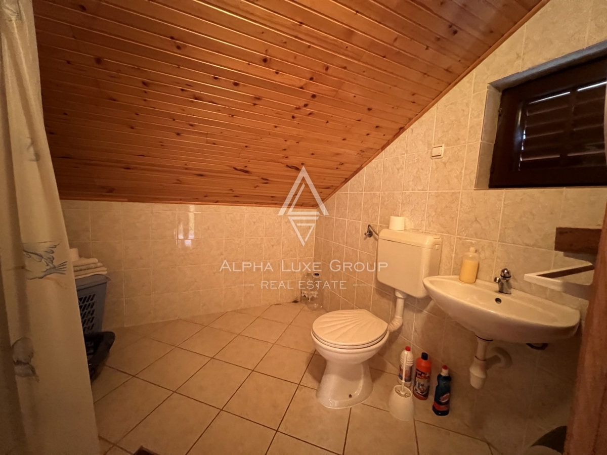 Vir, Zadar – Accogliente casa con giardino in zona tranquilla