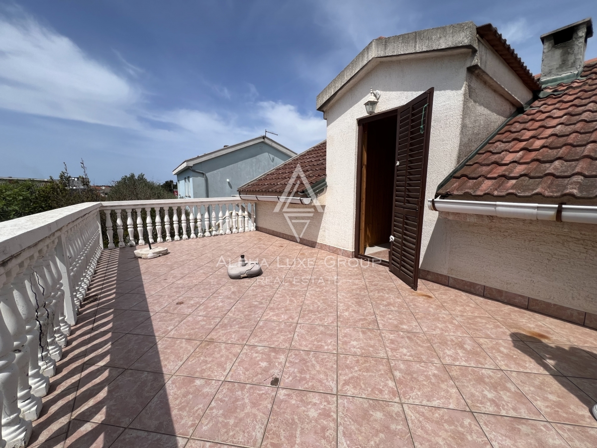 Vir, Zadar – Accogliente casa con giardino in zona tranquilla