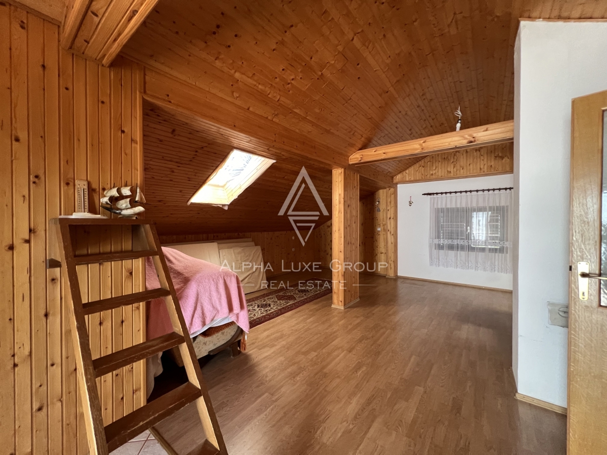 Vir, Zadar – Accogliente casa con giardino in zona tranquilla