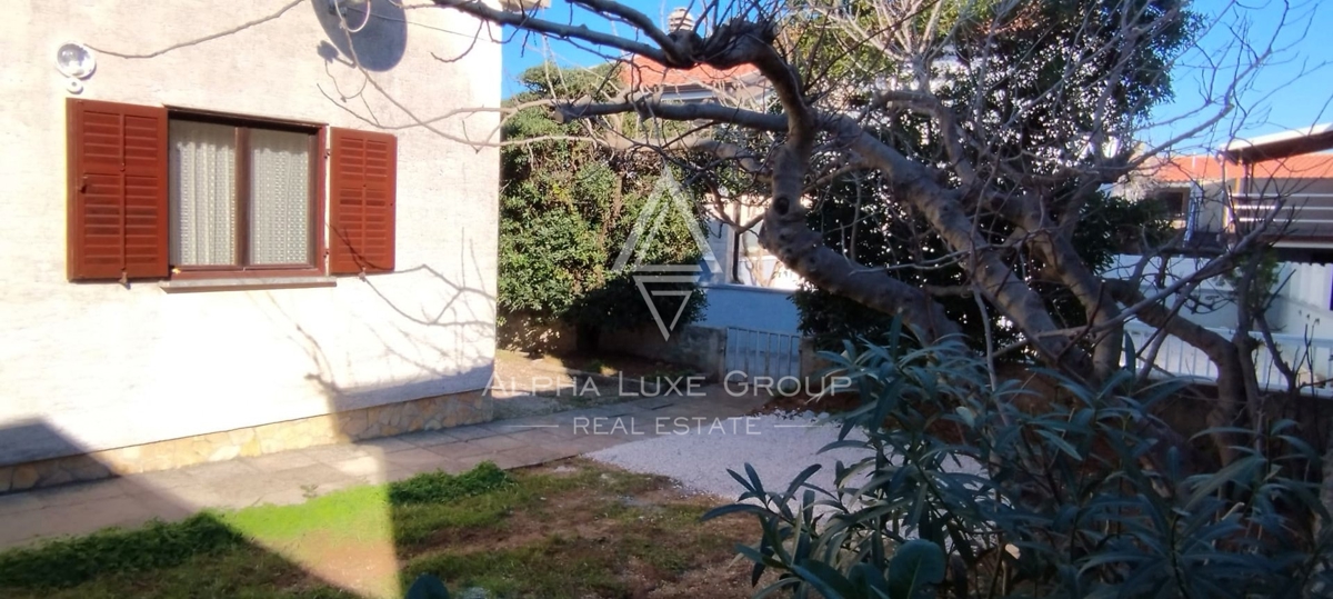 Vir, Zadar – Accogliente casa con giardino in zona tranquilla