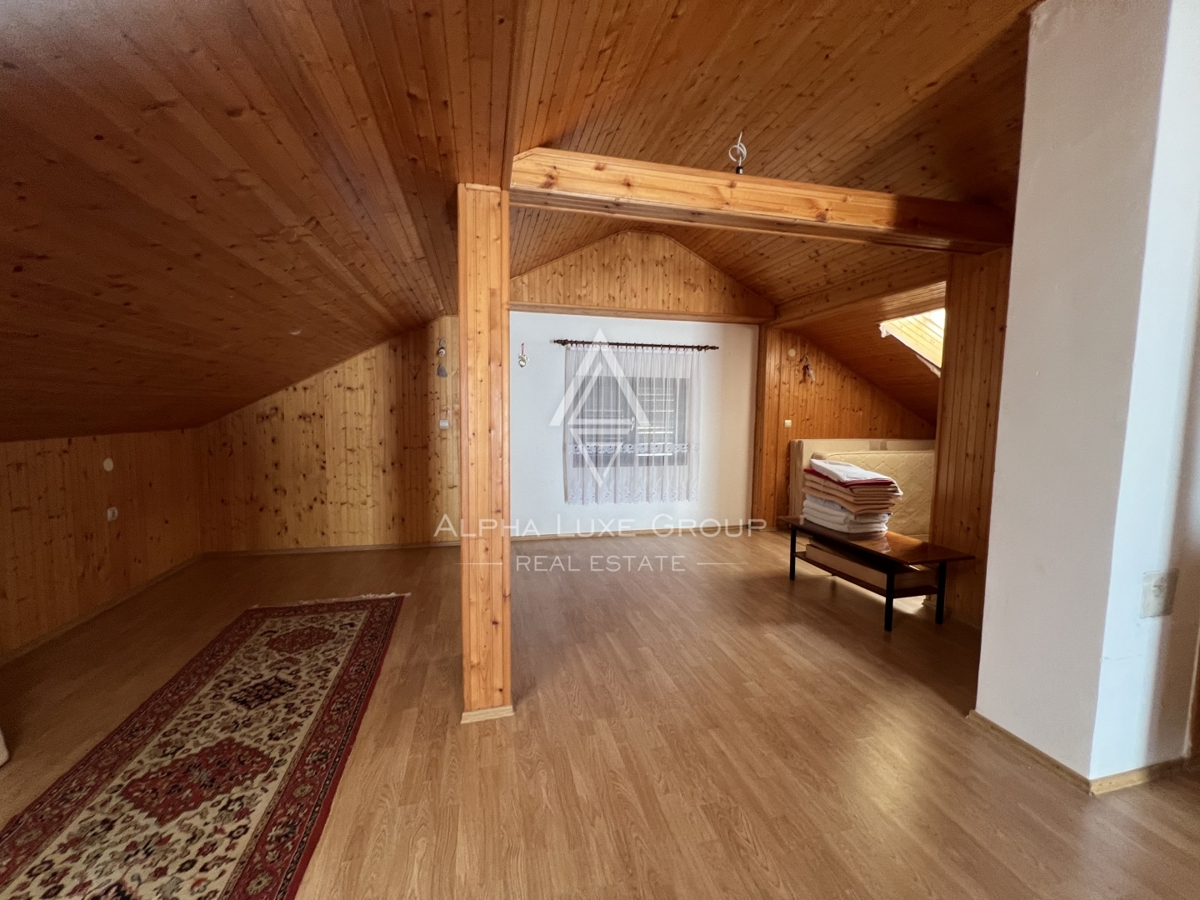 Vir, Zadar – Accogliente casa con giardino in zona tranquilla