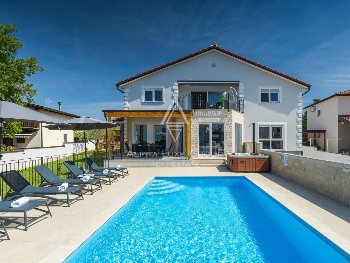 Bella casa con piscina e vista mare, Istria, Parenzo