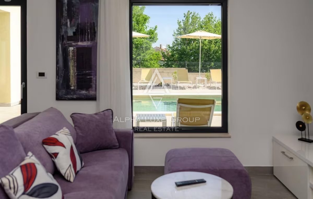 Labin: Nuova villa di lusso con piscina in vendita