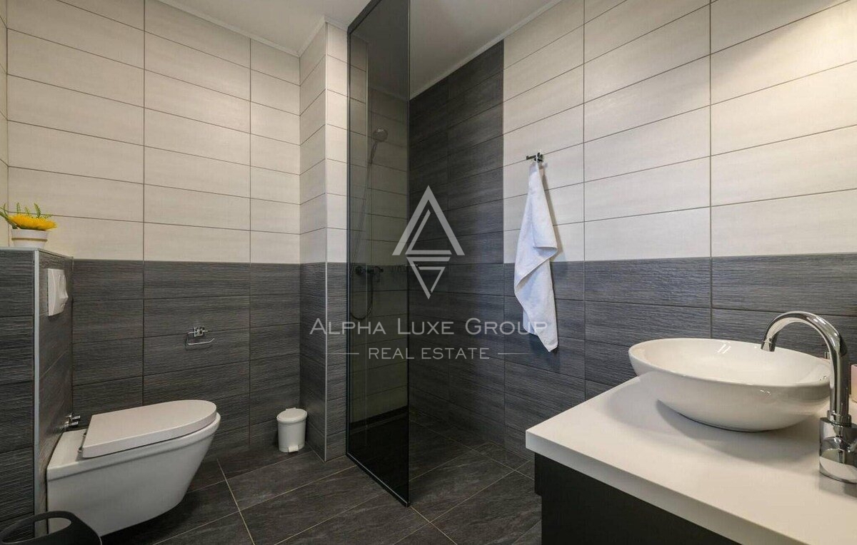 Labin: Nuova villa di lusso con piscina in vendita