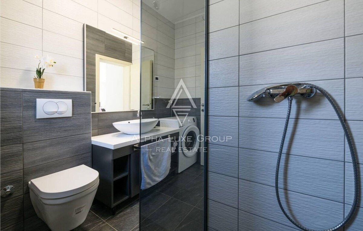 Labin: Nuova villa di lusso con piscina in vendita