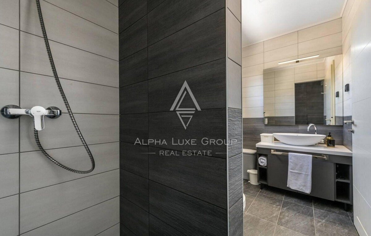 Labin: Nuova villa di lusso con piscina in vendita