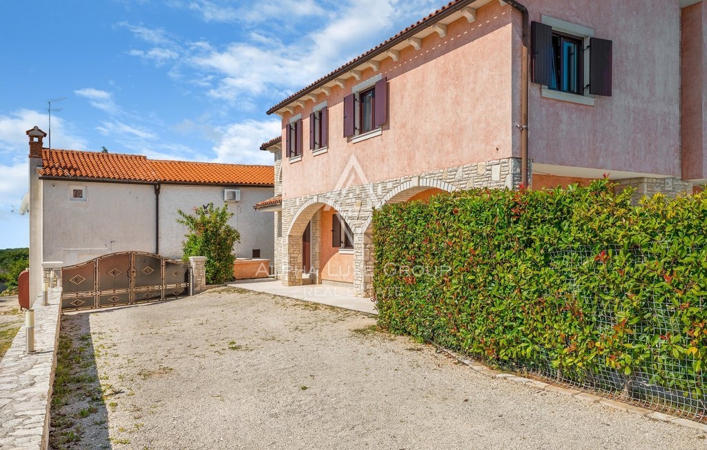 Casa di lusso con piscina, Istria, Barban