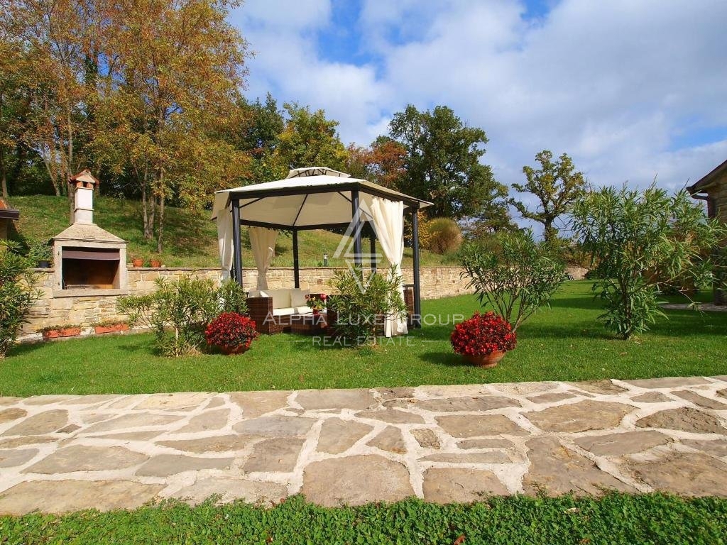 Grande villa con incantevole vista panoramica, ISTRIA, Buie