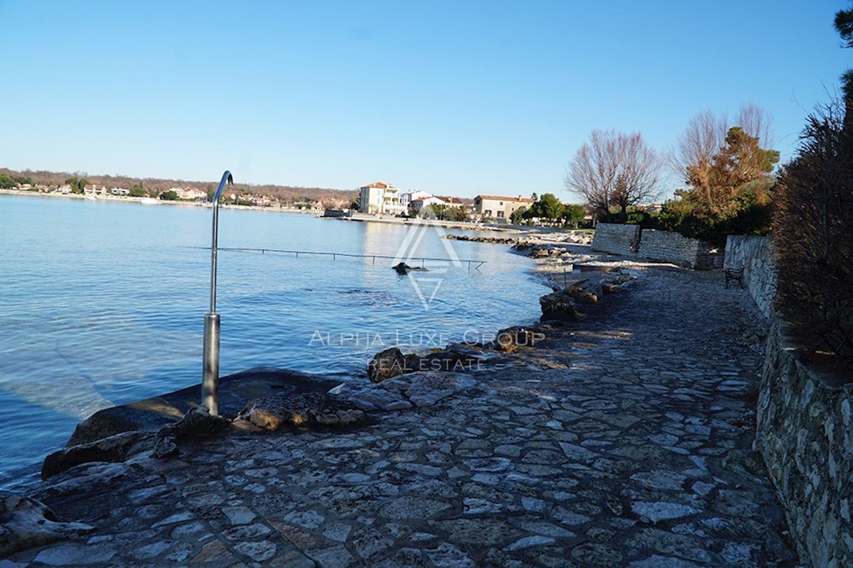Novigrad, Istria : Casa costiera vicino al mare