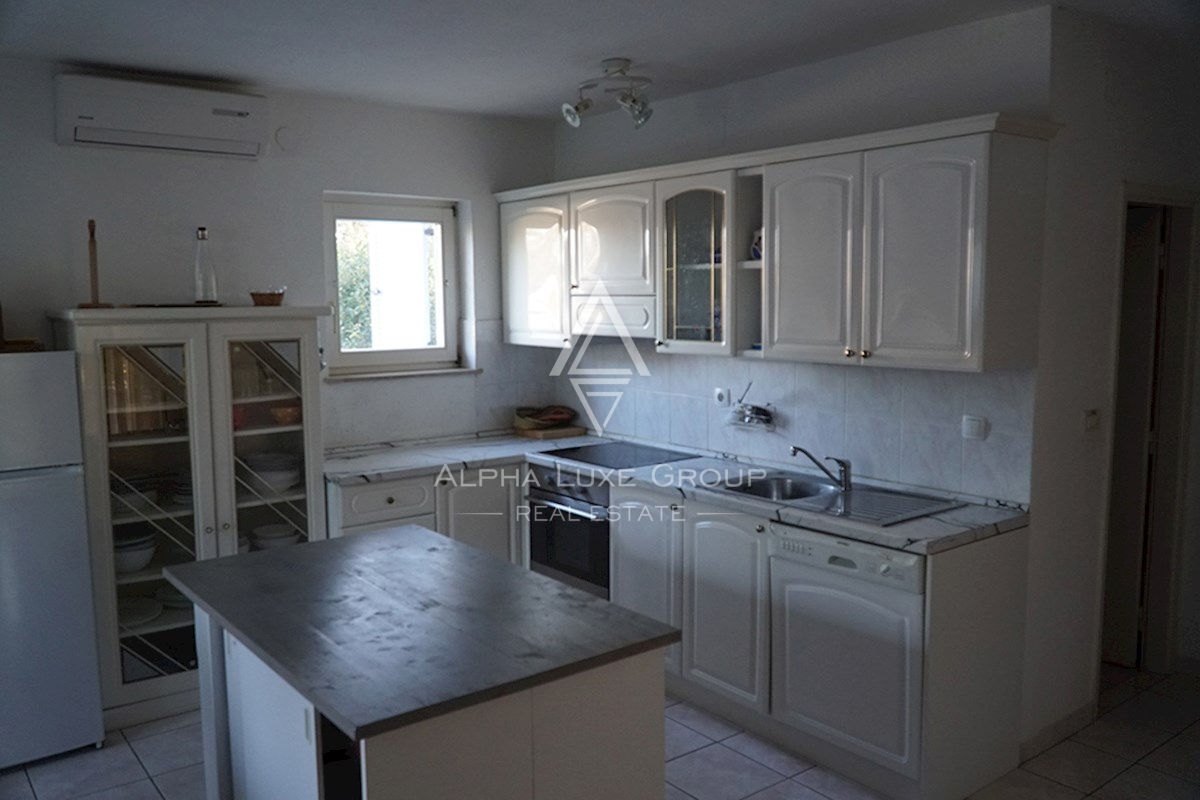 Novigrad, Istria : Casa costiera vicino al mare