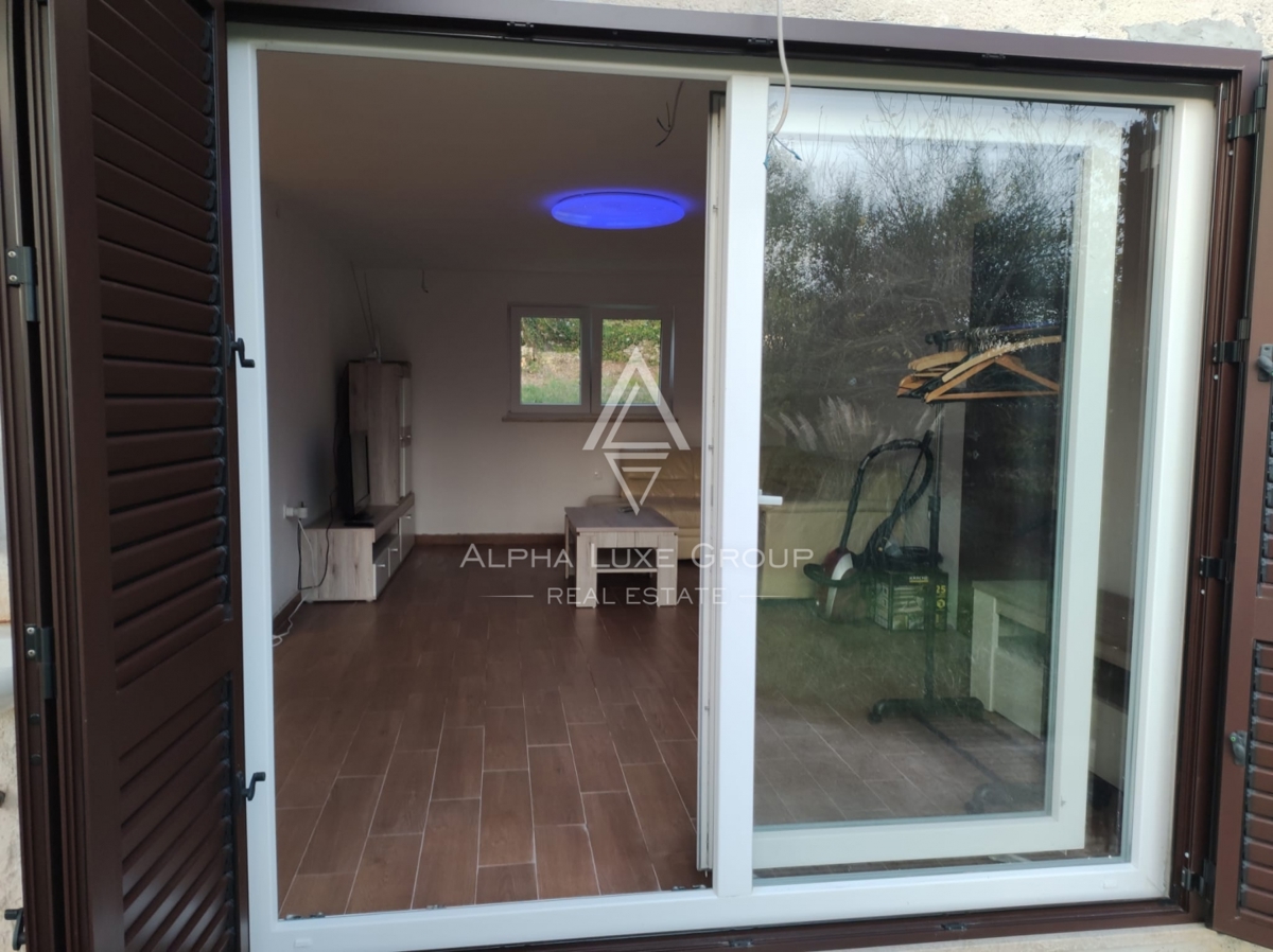 Tinjan, Istria: Casa con giardino e garage