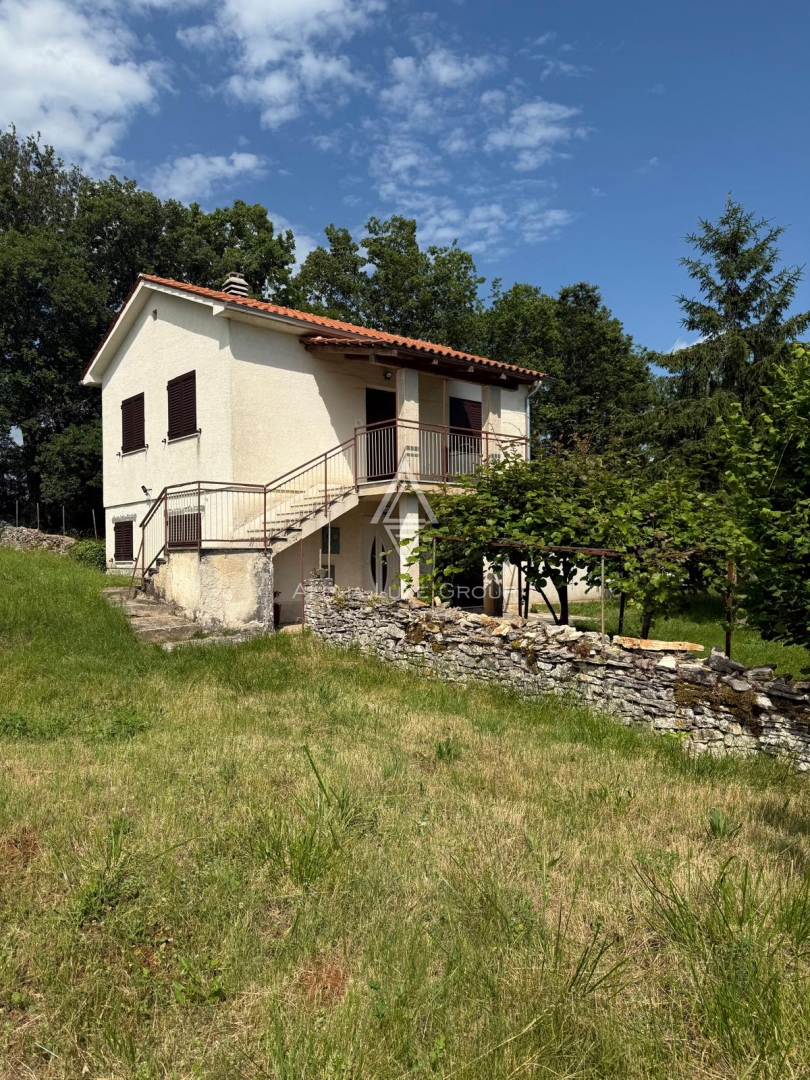 Tinjan, Istria: Casa con giardino e garage