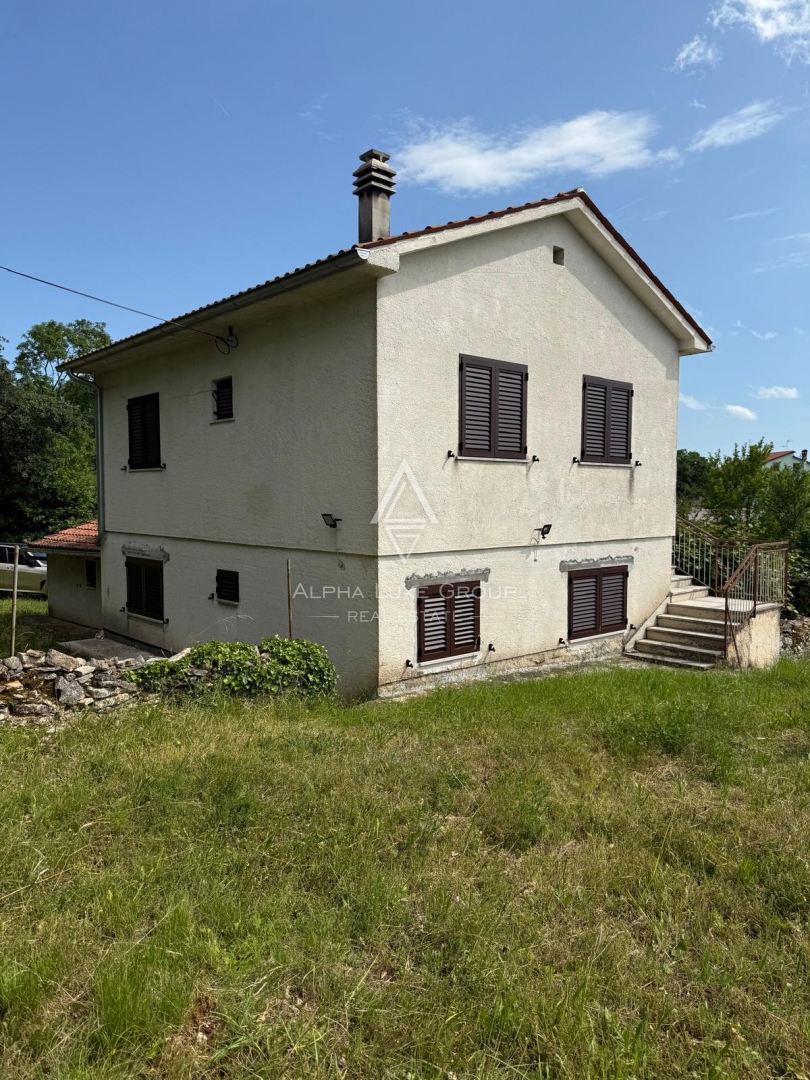 Tinjan, Istria: Casa con giardino e garage