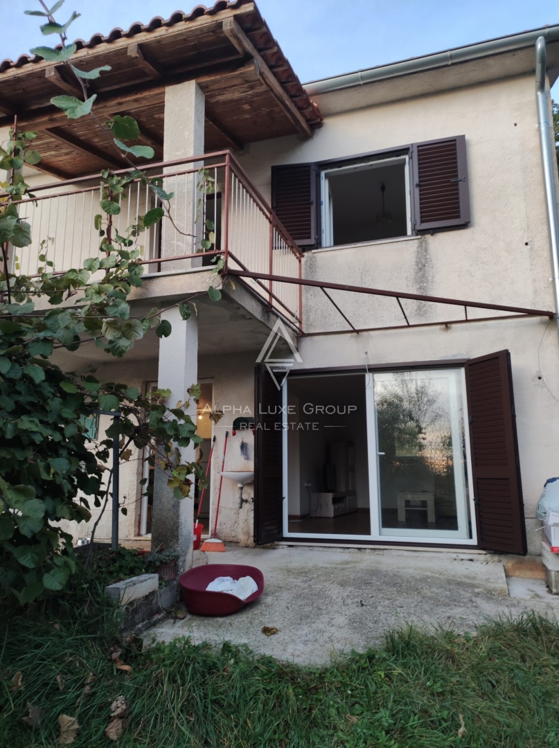 Tinjan, Istria: Casa con giardino e garage