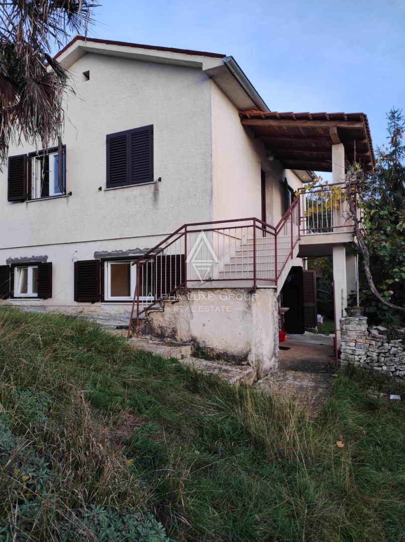 Tinjan, Istria: Casa con giardino e garage